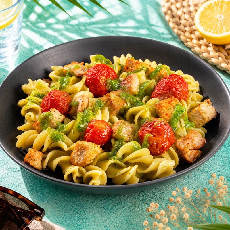 Salada de frango com vinagrete de pesto