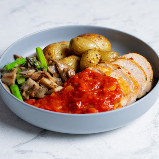 Pavo en salsa de tomate al ajillo