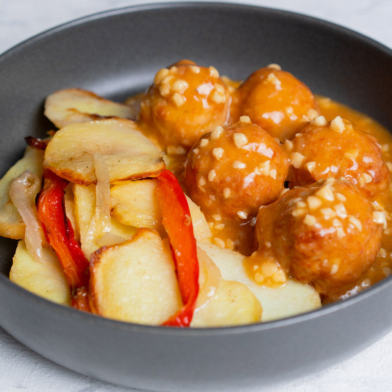 Albóndigas en salsa de almendra