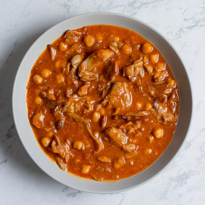 Garbanzos con setas y picada de almendra