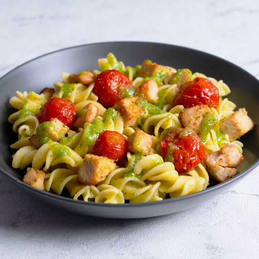 Ensalada de pollo con vinagreta de pesto