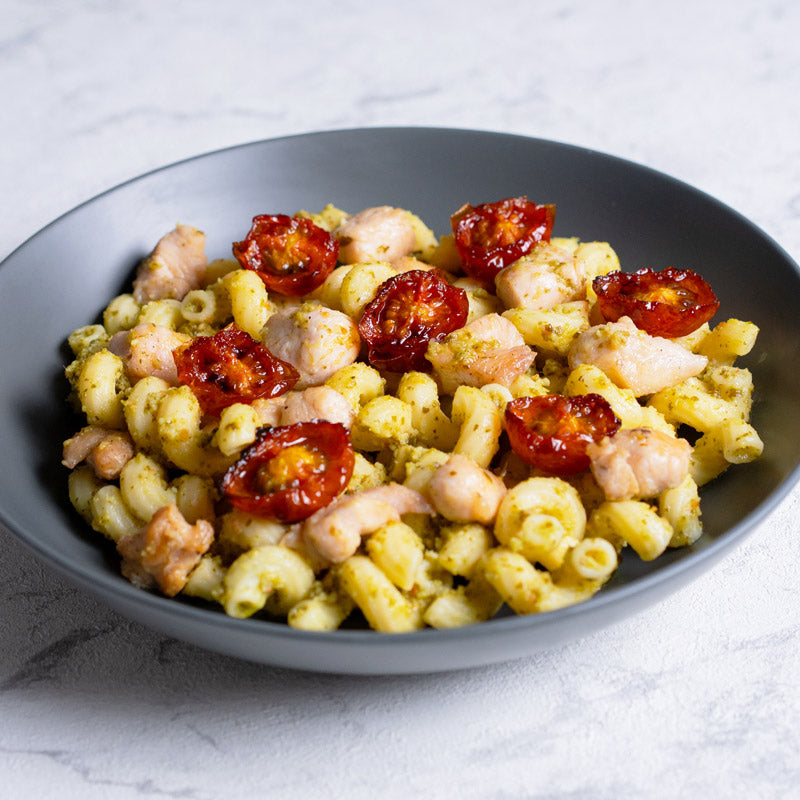 Ensalada de pollo con vinagreta de pesto