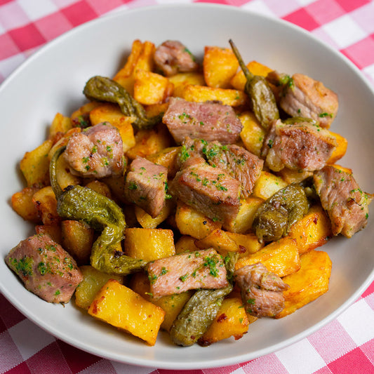 Raxo con patatas y pimiento verde